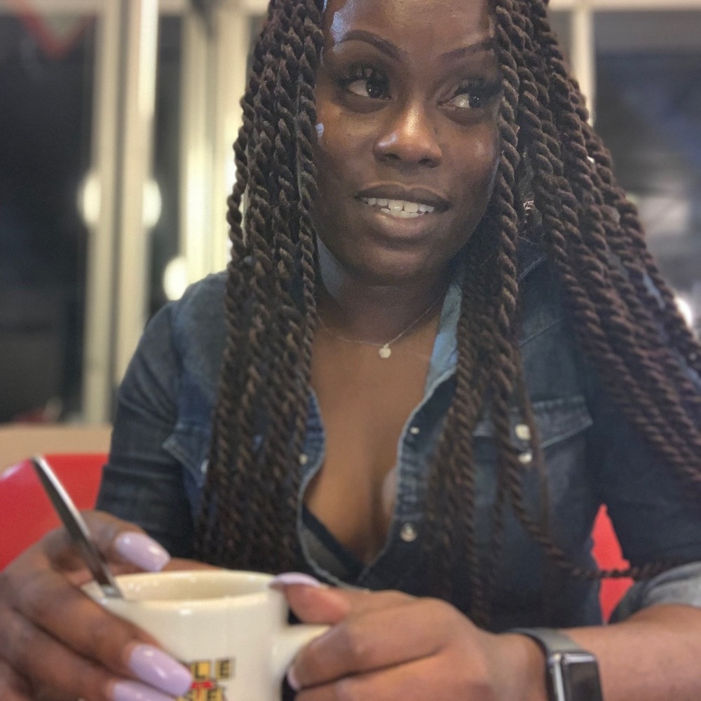 Meet your Posher, Brandi